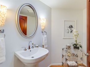 2171 N 122nd Place, Seattle WA 98133