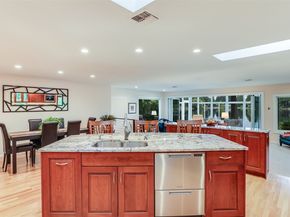 2171 N 122nd Place, Seattle WA 98133