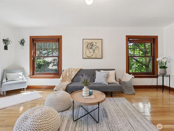408 Bellevue Avenue E 206, Seattle WA 98102