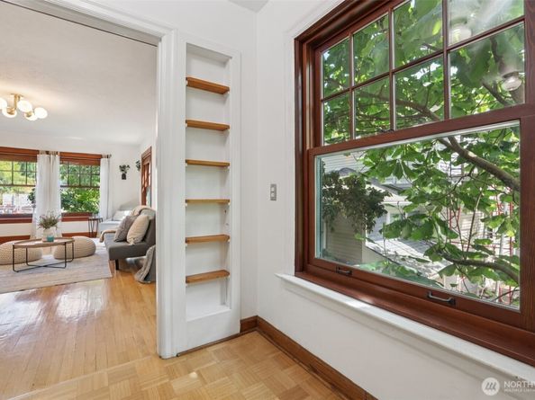408 Bellevue Avenue E 206, Seattle WA 98102
