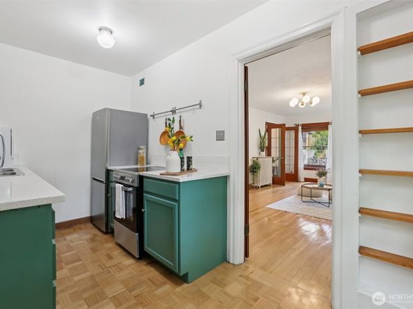 408 Bellevue Avenue E 206, Seattle WA 98102