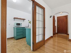 408 Bellevue Avenue E 206, Seattle WA 98102