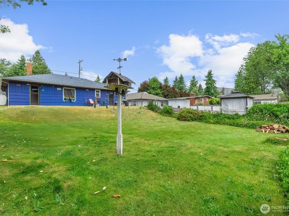 14222 4th Avenue SW, Burien WA 98166