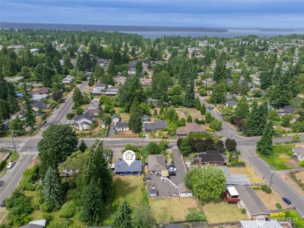 14222 4th Avenue SW, Burien WA 98166