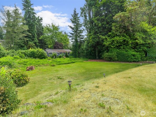14222 4th Avenue SW, Burien WA 98166