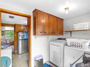 14222 4th Avenue SW, Burien WA 98166