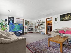 14222 4th Avenue SW, Burien WA 98166