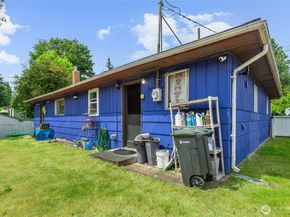 14222 4th Avenue SW, Burien WA 98166