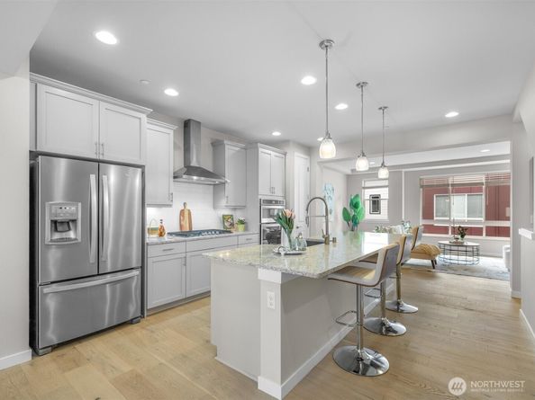 509 237th Place SE D, Bothell WA 98021