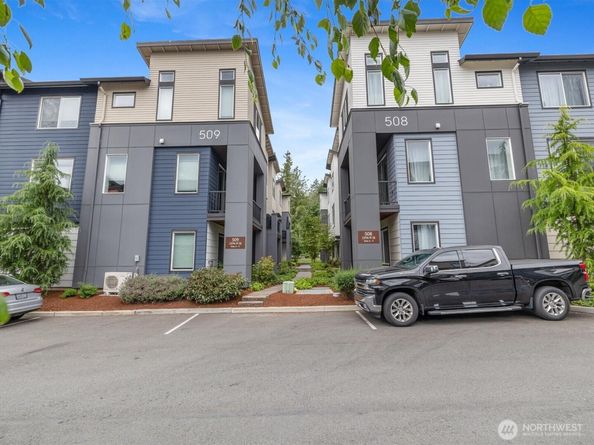509 237th Place SE D, Bothell WA 98021
