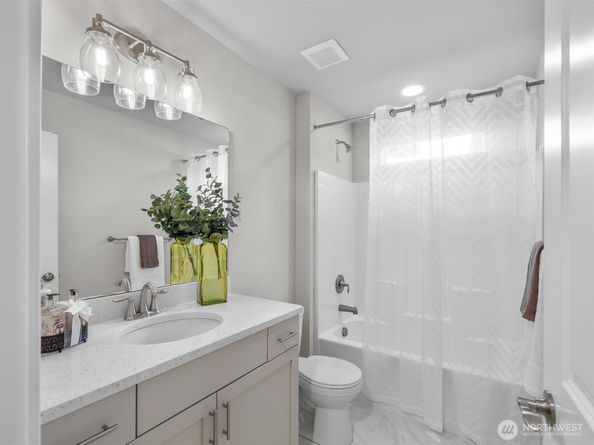509 237th Place SE D, Bothell WA 98021