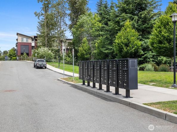509 237th Place SE D, Bothell WA 98021