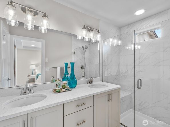 509 237th Place SE D, Bothell WA 98021