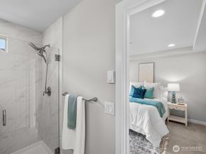 509 237th Place SE D, Bothell WA 98021