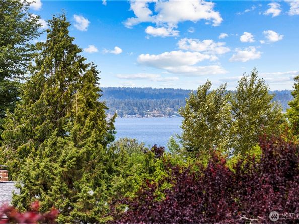 6210 105th Avenue NE, Kirkland WA 98033