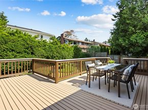 6210 105th Avenue NE, Kirkland WA 98033