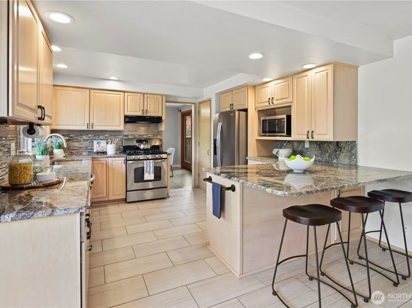 6210 105th Avenue NE, Kirkland WA 98033