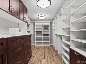 6210 105th Avenue NE, Kirkland WA 98033