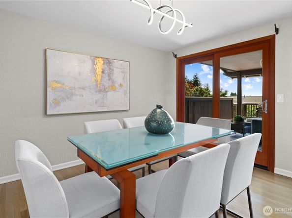 6210 105th Avenue NE, Kirkland WA 98033
