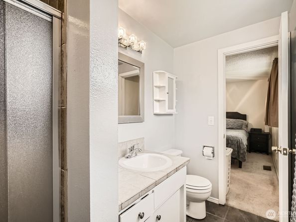 202 Elma Place SE, Renton WA 98059
