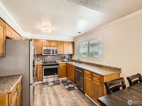 202 Elma Place SE, Renton WA 98059