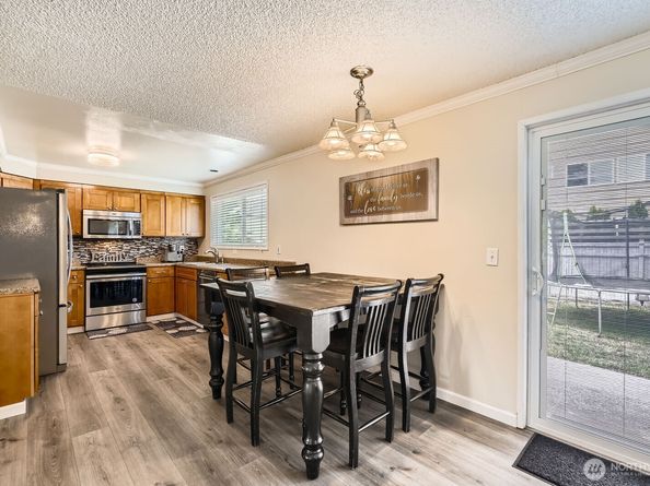 202 Elma Place SE, Renton WA 98059