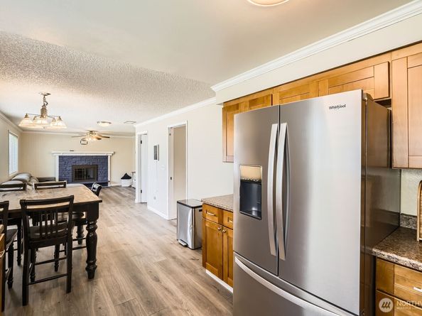 202 Elma Place SE, Renton WA 98059