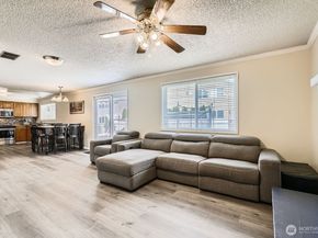 202 Elma Place SE, Renton WA 98059