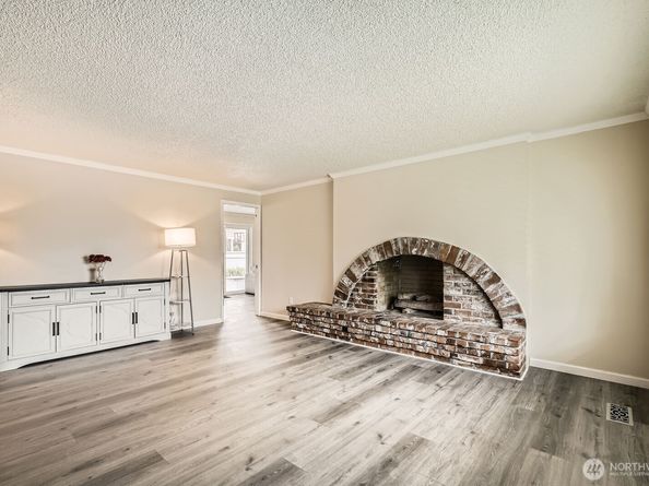 202 Elma Place SE, Renton WA 98059