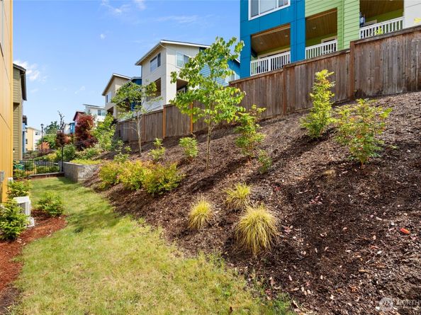 9834 11th Avenue SW, Seattle WA 98106