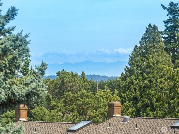 10751 Glen Acres Drive S, Seattle WA 98168