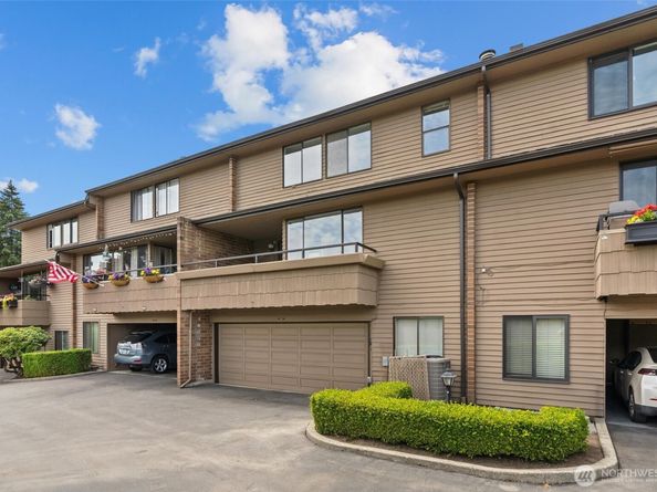 10751 Glen Acres Drive S, Seattle WA 98168