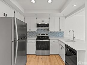 10751 Glen Acres Drive S, Seattle WA 98168