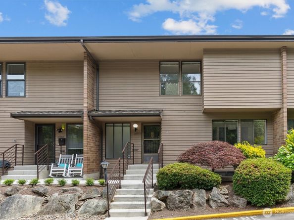 10751 Glen Acres Drive S, Seattle WA 98168