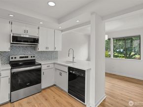 10751 Glen Acres Drive S, Seattle WA 98168