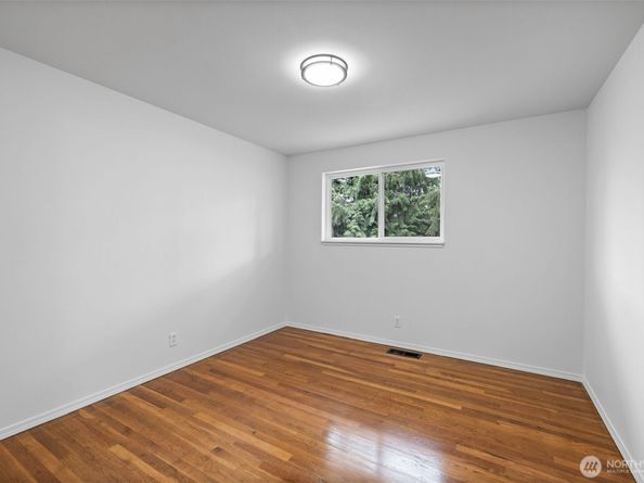812 NE 175th Street, Shoreline WA 98155