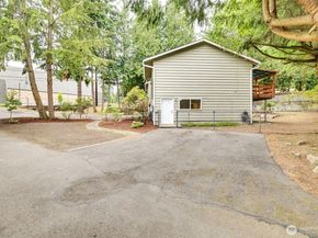 812 NE 175th Street, Shoreline WA 98155