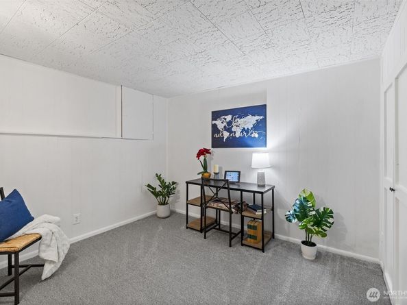 812 NE 175th Street, Shoreline WA 98155