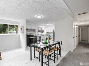 812 NE 175th Street, Shoreline WA 98155