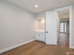 7559 S 130th Place, Seattle WA 98178