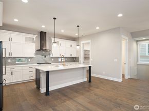 7559 S 130th Place, Seattle WA 98178