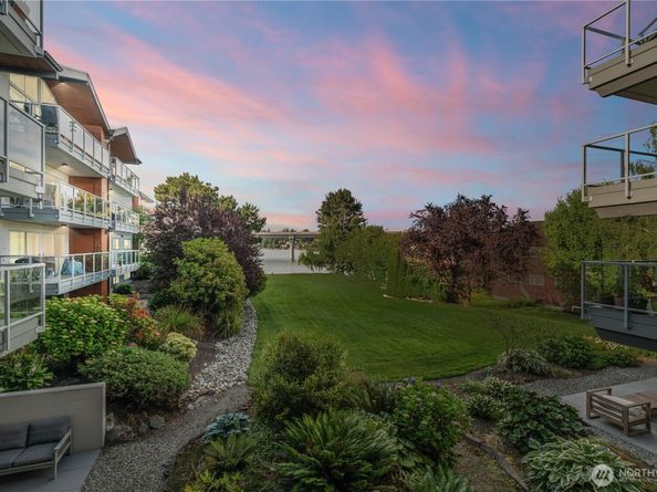 2501 Canterbury Lane E 203, Seattle WA 98112