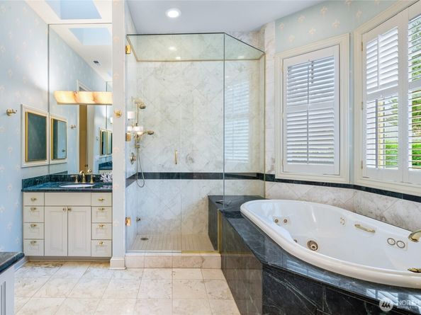 1510 38th Avenue E, Seattle WA 98112