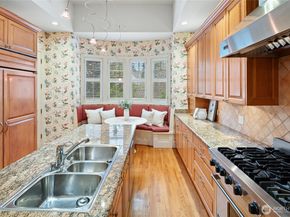 1510 38th Avenue E, Seattle WA 98112