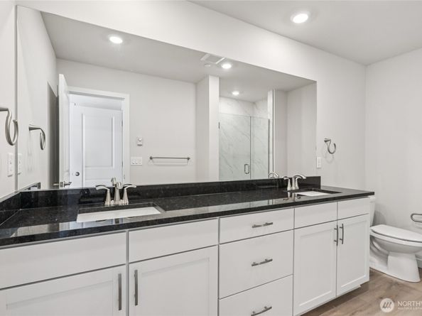 2121 N 148th Street C, Shoreline WA 98133