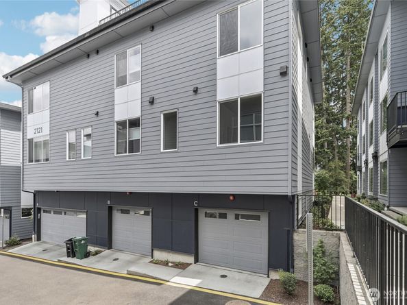 2121 N 148th Street C, Shoreline WA 98133