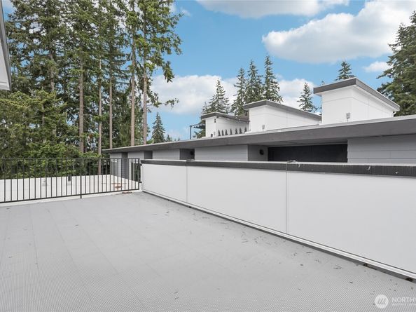 2121 N 148th Street C, Shoreline WA 98133