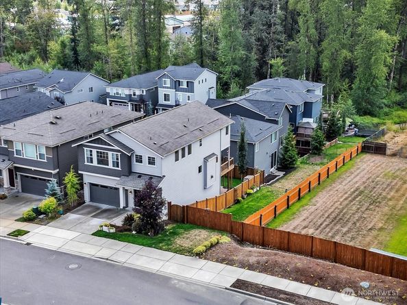 2002 106th Avenue SE, Lake Stevens WA 98258