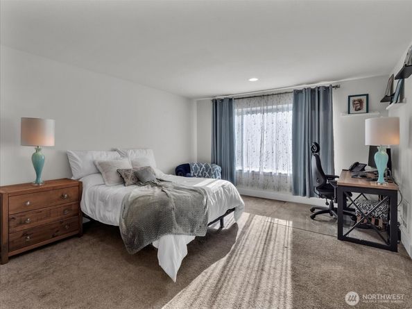 2002 106th Avenue SE, Lake Stevens WA 98258
