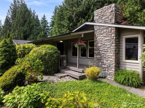 19555 Ave NE 170th, Woodinville WA 98072